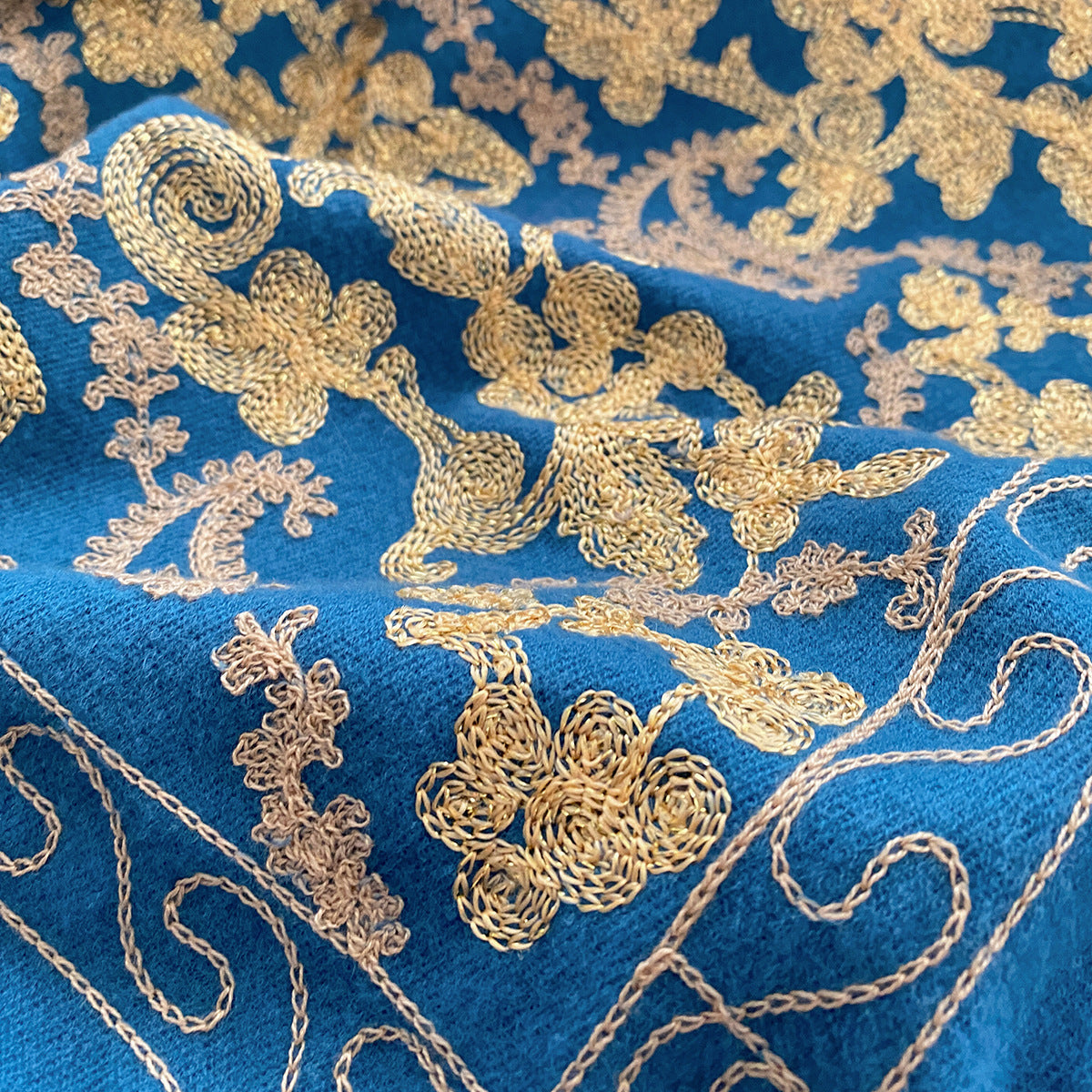 Jacquard Ethnic Scarf